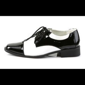 Wingtip oxfords FREE SHIPPING Zappos com Wingtip oxfords FREE SHIPPING Zappos com